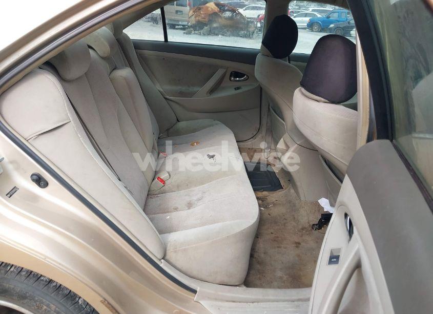 Photo 8 of 2010 Toyota Camry LE (VIN 4T1BF3EK0AU014733)