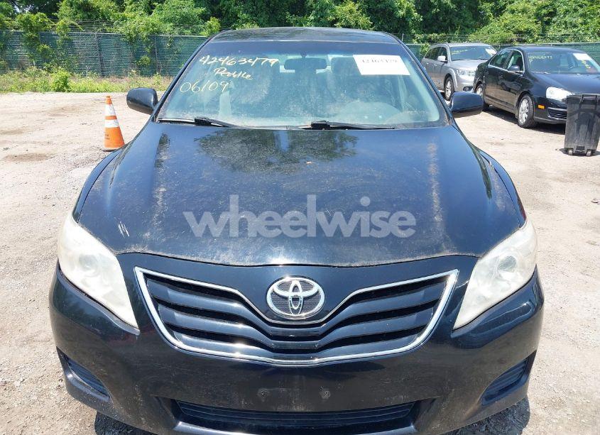Photo 6 of 2010 Toyota Camry (VIN 4T1BF3EK0AU037820)