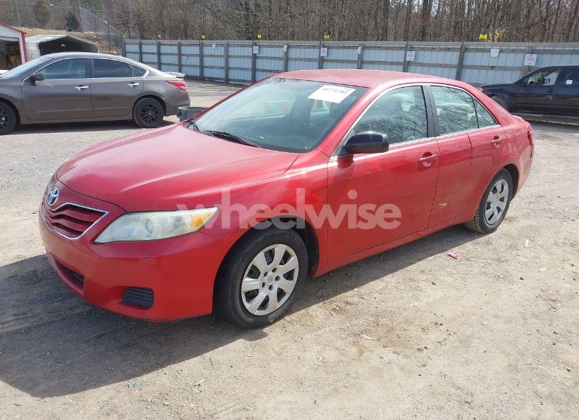 Photo 2 of 2010 Toyota Camry LE (VIN 4T1BF3EK0AU054505)
