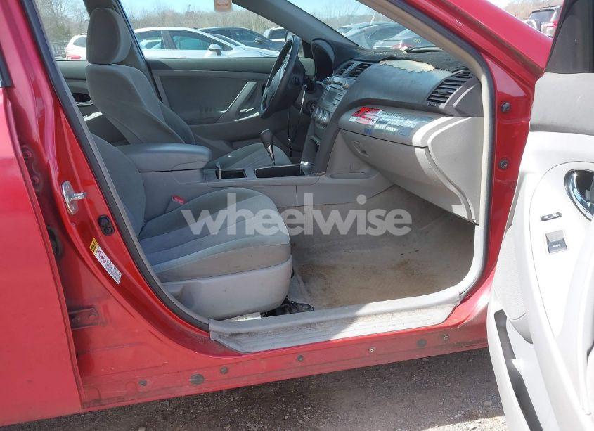 Photo 5 of 2010 Toyota Camry LE (VIN 4T1BF3EK0AU054505)