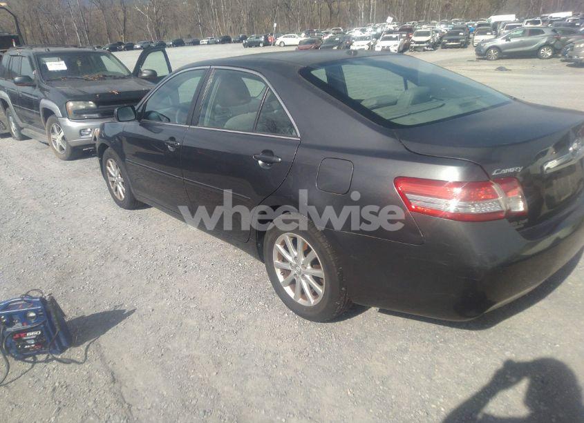 Photo 3 of 2010 Toyota Camry XLE (VIN 4T1BF3EK0AU054746)