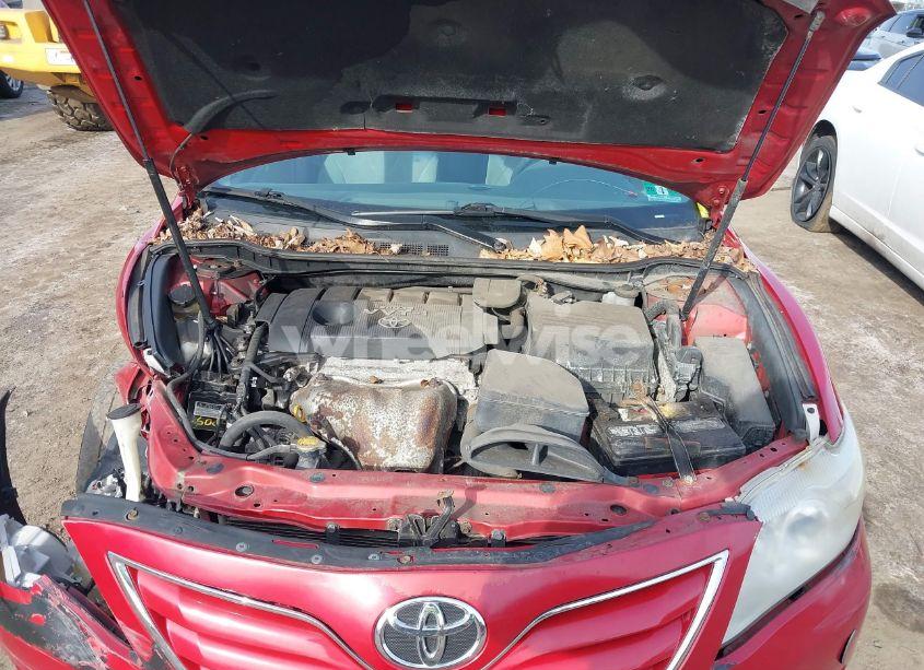 Photo 10 of 2010 Toyota Camry LE (VIN 4T1BF3EK0AU060742)