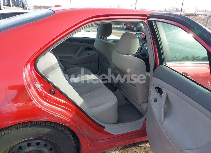 Photo 8 of 2010 Toyota Camry LE (VIN 4T1BF3EK0AU060742)