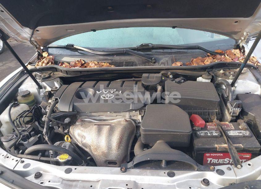Photo 10 of 2010 Toyota Camry LE (VIN 4T1BF3EK0AU066640)