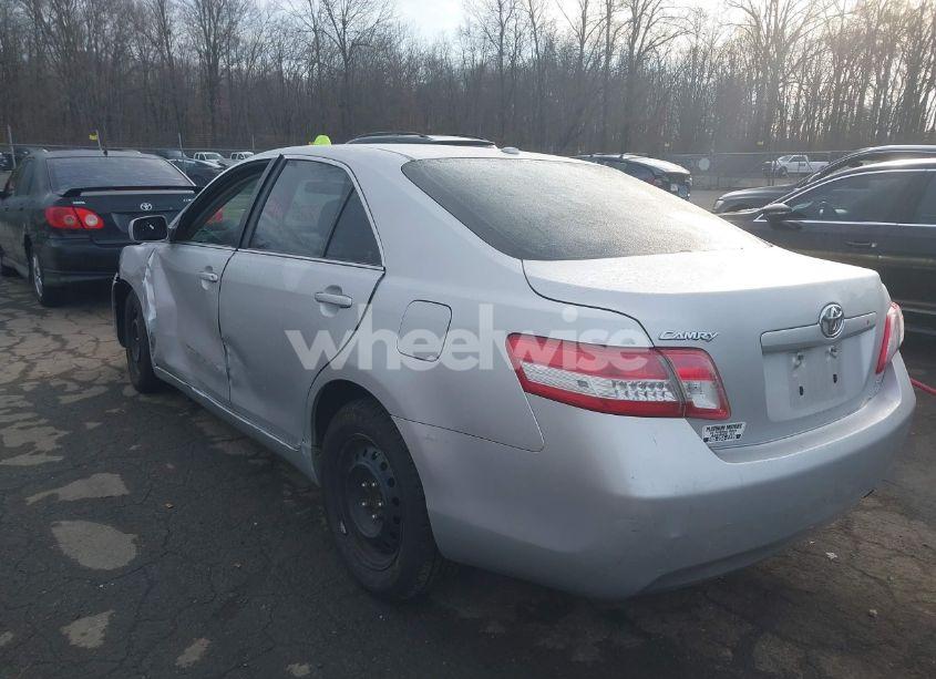 Photo 3 of 2010 Toyota Camry LE (VIN 4T1BF3EK0AU066640)