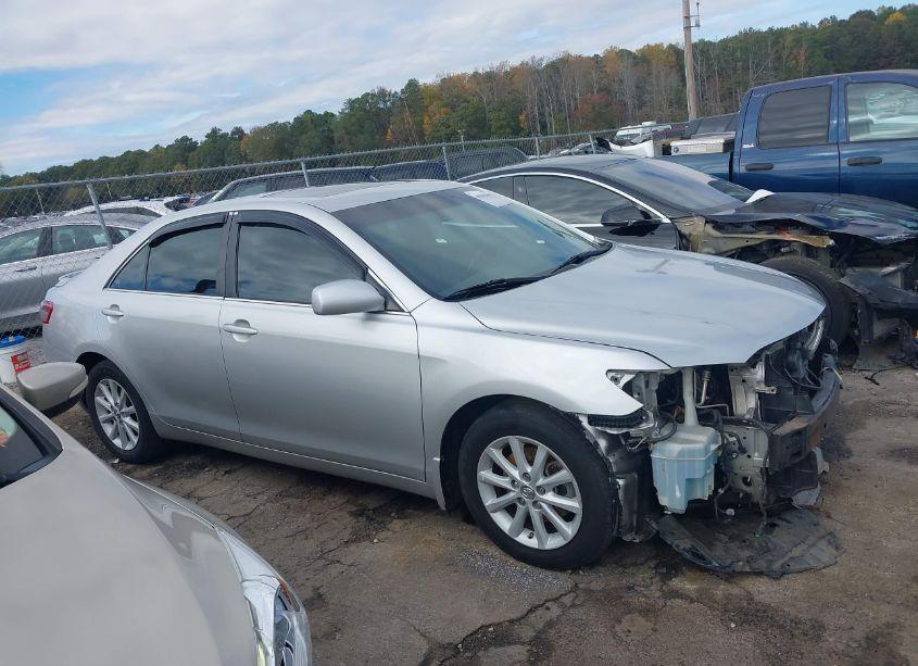 Photo 13 of 2010 Toyota Camry XLE (VIN 4T1BF3EK0AU067805)