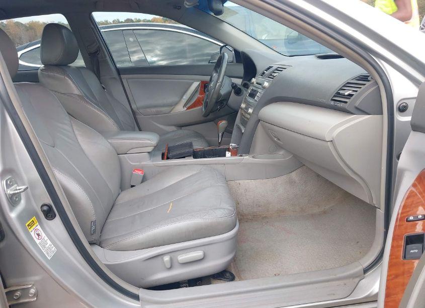 Photo 5 of 2010 Toyota Camry XLE (VIN 4T1BF3EK0AU067805)