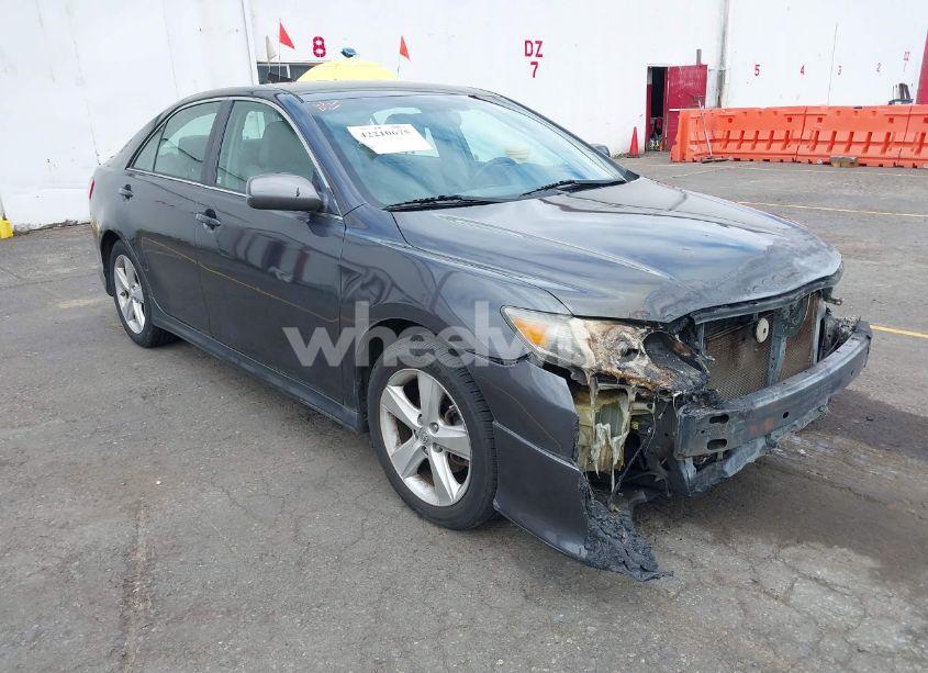 2010 Toyota Camry SE (VIN 4T1BF3EK0AU070767) main photo