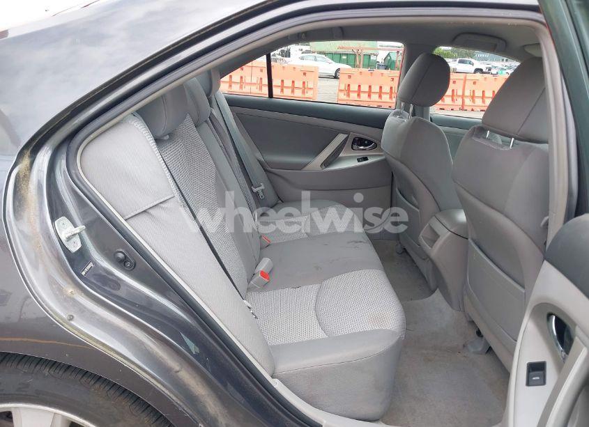 Photo 8 of 2010 Toyota Camry SE (VIN 4T1BF3EK0AU070767)