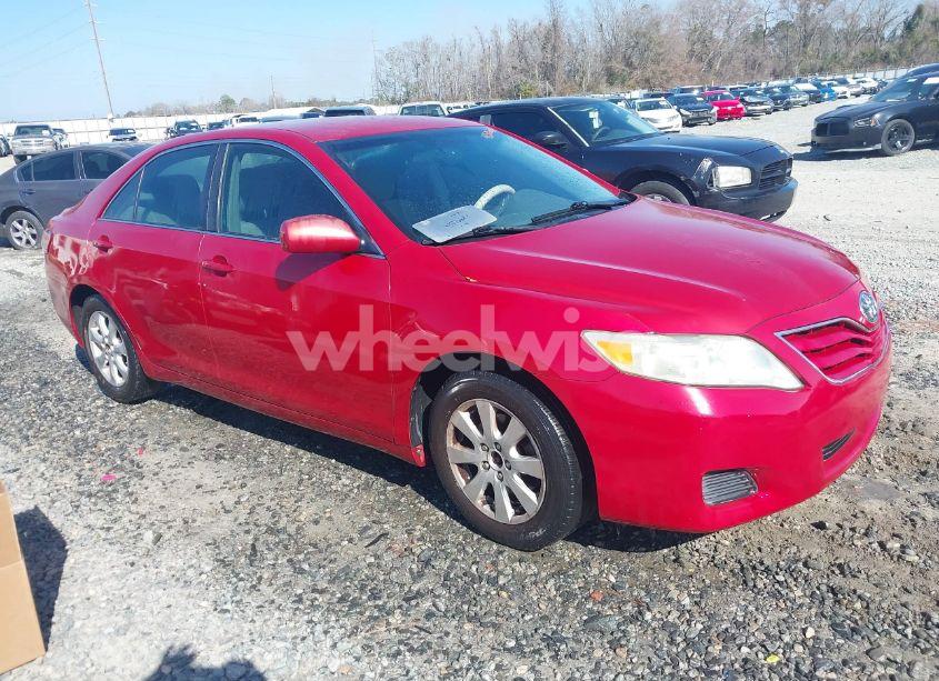 2010 Toyota Camry LE (VIN 4T1BF3EK0AU085074) main photo