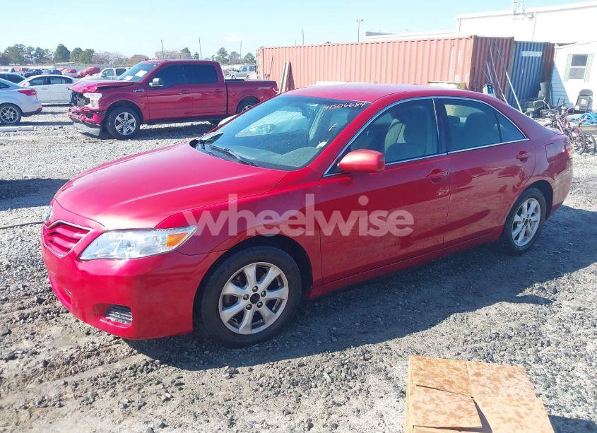 Photo 2 of 2010 Toyota Camry LE (VIN 4T1BF3EK0AU085074)