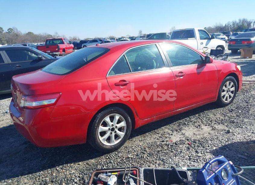 Photo 4 of 2010 Toyota Camry LE (VIN 4T1BF3EK0AU085074)