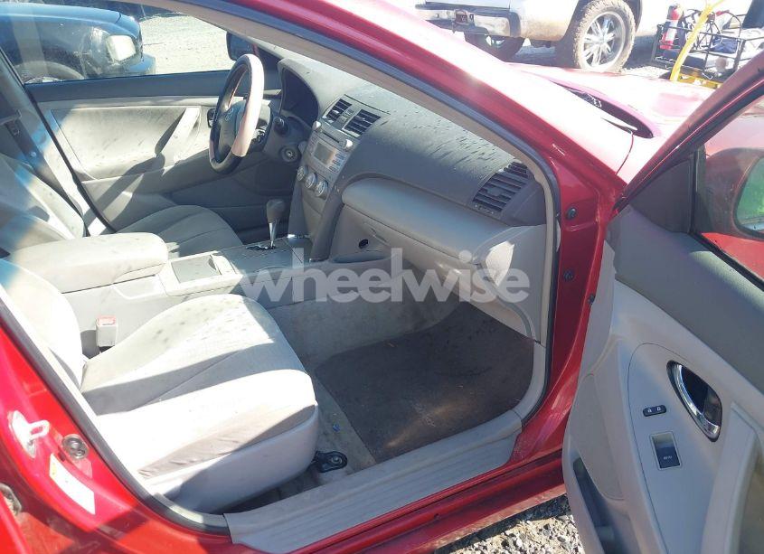 Photo 5 of 2010 Toyota Camry LE (VIN 4T1BF3EK0AU085074)