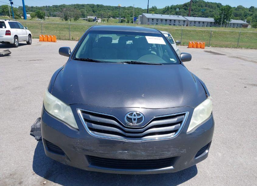 Photo 12 of 2010 Toyota Camry LE (VIN 4T1BF3EK0AU096799)