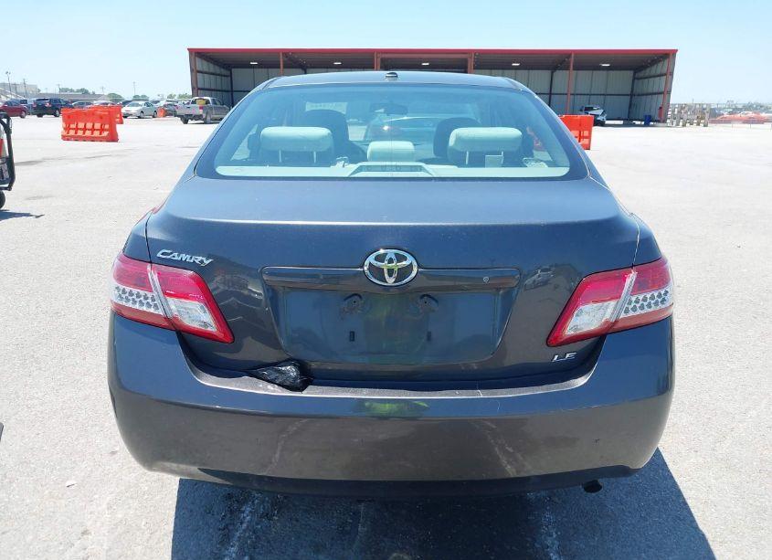 Photo 16 of 2010 Toyota Camry LE (VIN 4T1BF3EK0AU096799)