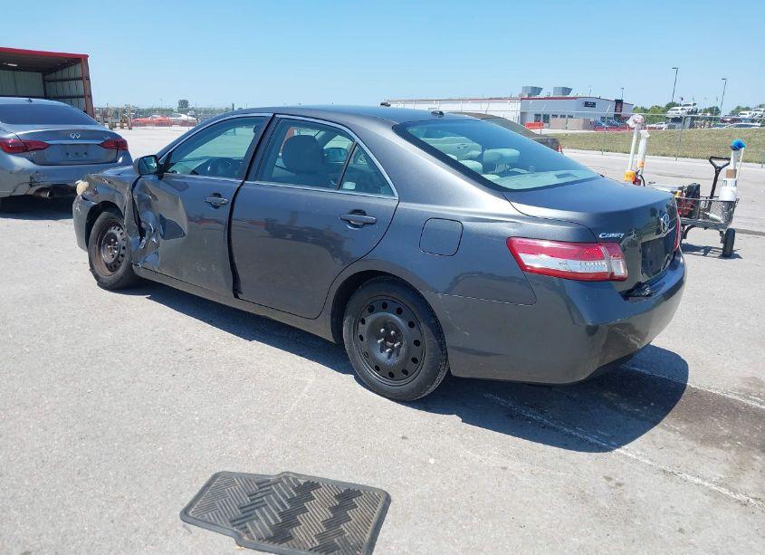 Photo 3 of 2010 Toyota Camry LE (VIN 4T1BF3EK0AU096799)
