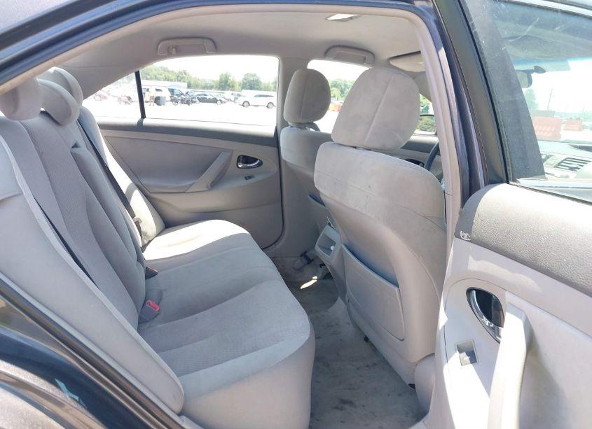 Photo 8 of 2010 Toyota Camry LE (VIN 4T1BF3EK0AU096799)