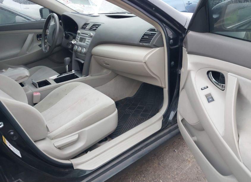 Photo 5 of 2010 Toyota Camry (VIN 4T1BF3EK0AU107123)