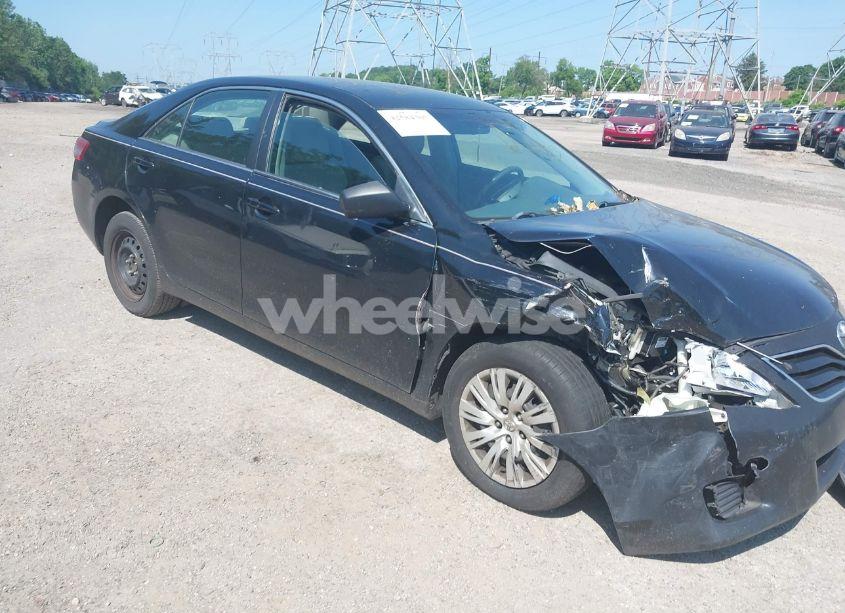 2010 Toyota Camry LE (VIN 4T1BF3EK0AU107932) main photo