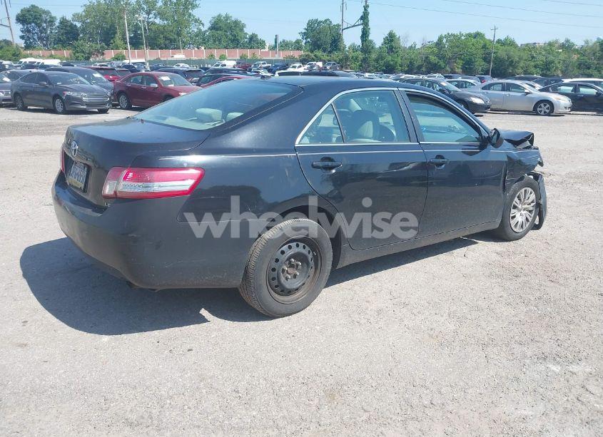 Photo 4 of 2010 Toyota Camry LE (VIN 4T1BF3EK0AU107932)