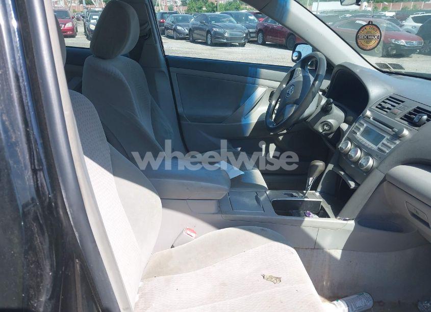 Photo 5 of 2010 Toyota Camry LE (VIN 4T1BF3EK0AU107932)