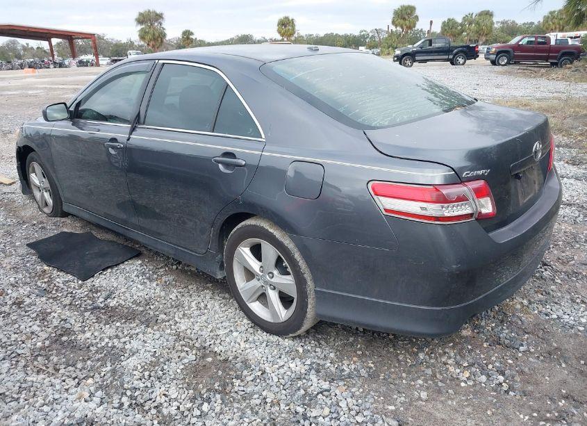 Photo 3 of 2010 Toyota Camry SE (VIN 4T1BF3EK0AU501687)