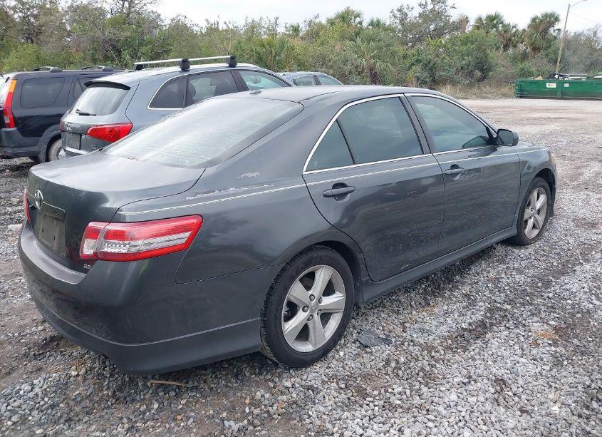 Photo 4 of 2010 Toyota Camry SE (VIN 4T1BF3EK0AU501687)