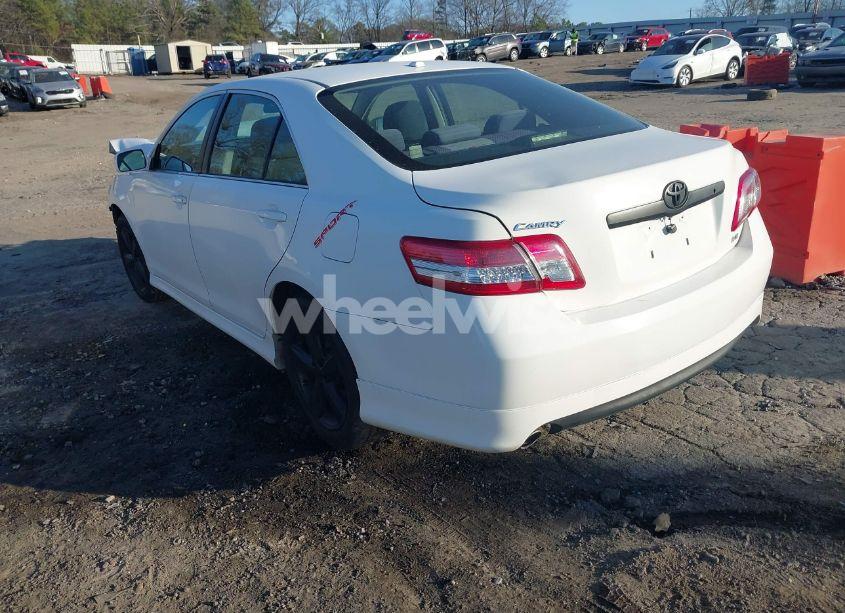 Photo 3 of 2010 Toyota Camry SE (VIN 4T1BF3EK0AU513645)
