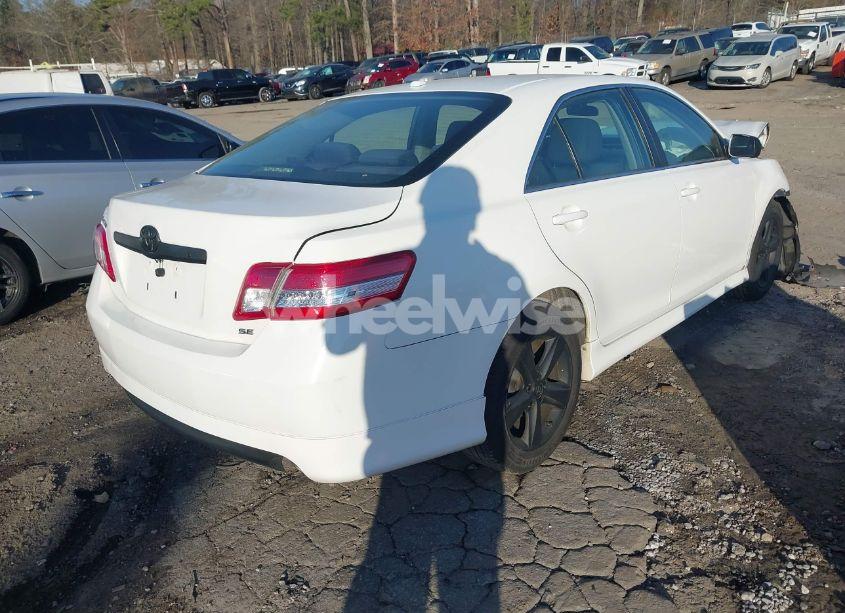 Photo 4 of 2010 Toyota Camry SE (VIN 4T1BF3EK0AU513645)