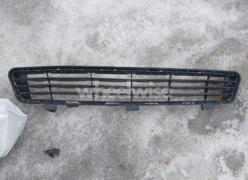 Photo 12 of 2010 Toyota Camry LE (VIN 4T1BF3EK0AU520854)