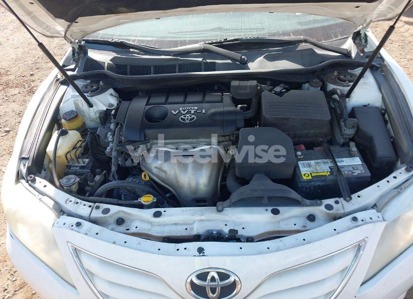 Photo 10 of 2010 Toyota Camry LE (VIN 4T1BF3EK0AU527996)