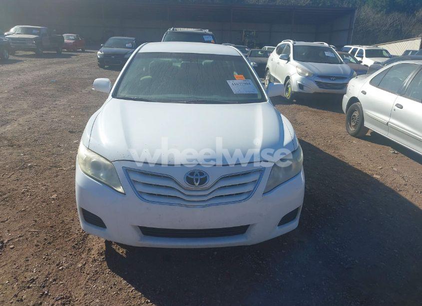 Photo 6 of 2010 Toyota Camry LE (VIN 4T1BF3EK0AU527996)