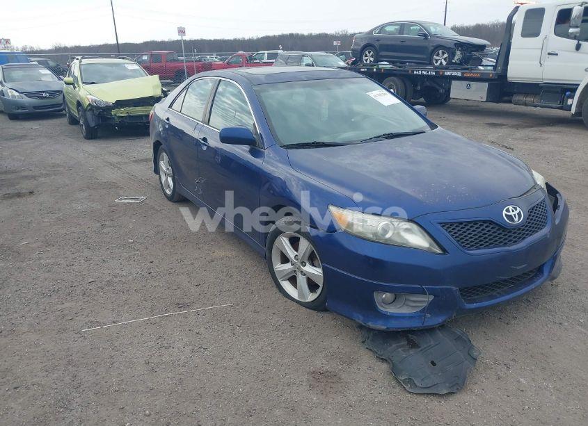 2010 Toyota Camry SE (VIN 4T1BF3EK0AU530395) main photo