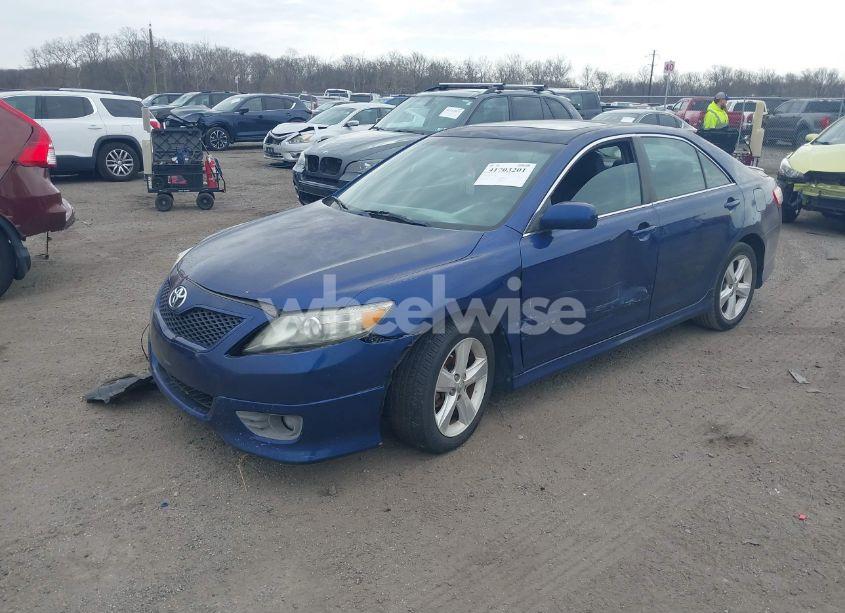 Photo 2 of 2010 Toyota Camry SE (VIN 4T1BF3EK0AU530395)