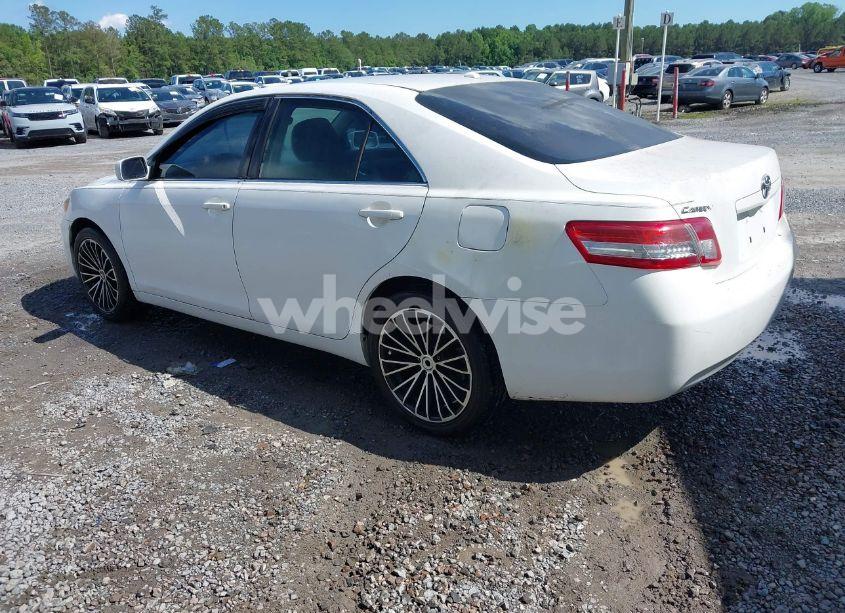 Photo 3 of 2010 Toyota Camry LE (VIN 4T1BF3EK0AU559749)