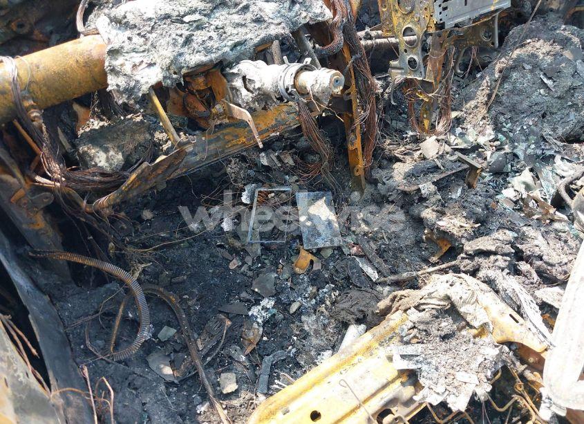 Photo 11 of 2010 Toyota Camry SE (VIN 4T1BF3EK0AU565339)