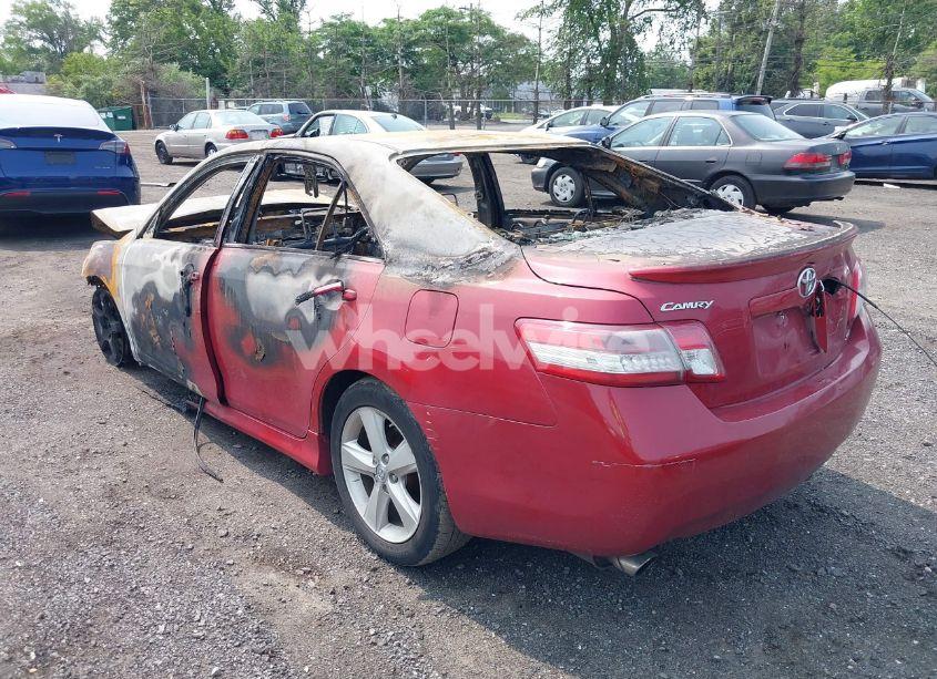 Photo 3 of 2010 Toyota Camry SE (VIN 4T1BF3EK0AU565339)