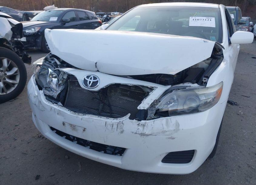 Photo 6 of 2010 Toyota Camry LE (VIN 4T1BF3EK0AU569133)