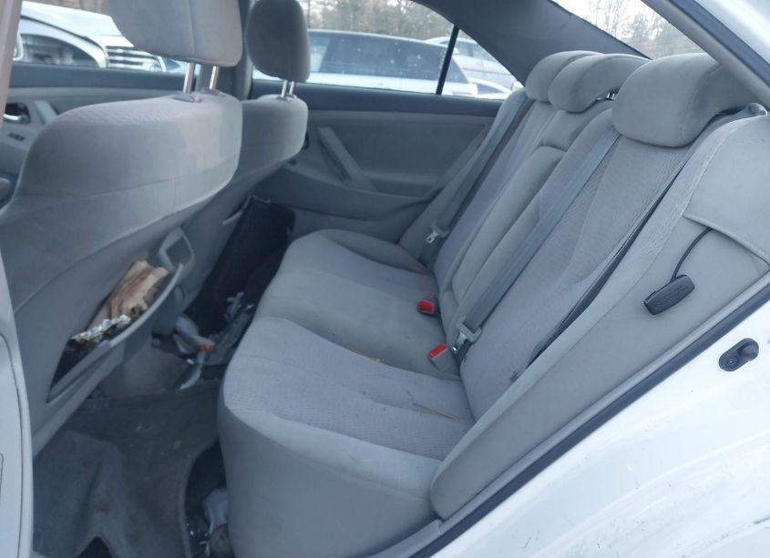 Photo 8 of 2010 Toyota Camry LE (VIN 4T1BF3EK0AU569133)