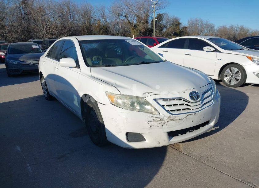 2010 Toyota Camry LE (VIN 4T1BF3EK0AU573182) main photo