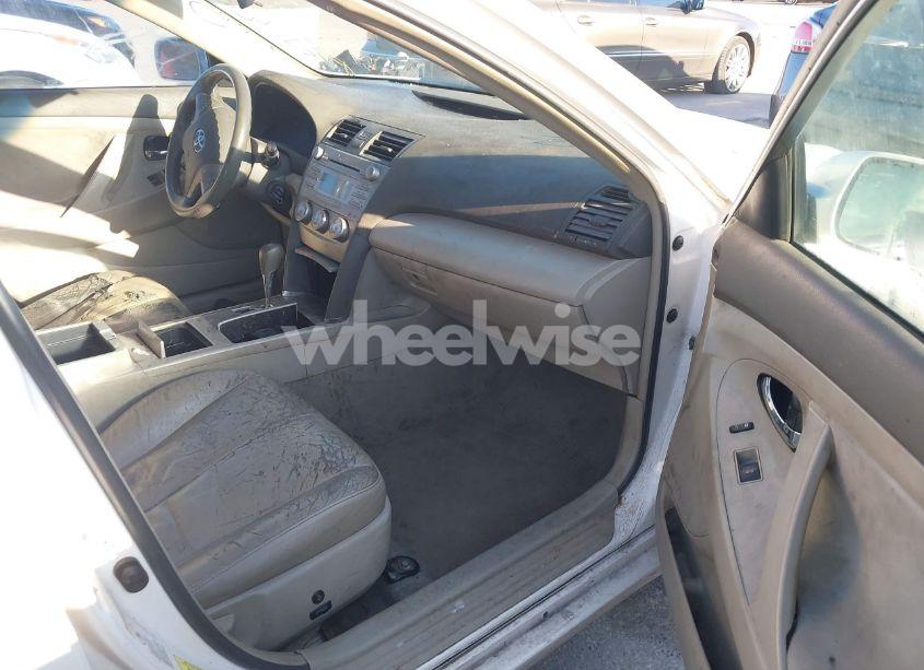 Photo 5 of 2010 Toyota Camry LE (VIN 4T1BF3EK0AU573182)