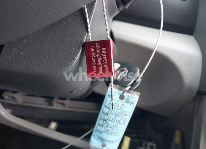 Photo 11 of 2010 Toyota Camry LE (VIN 4T1BF3EK0AU575272)