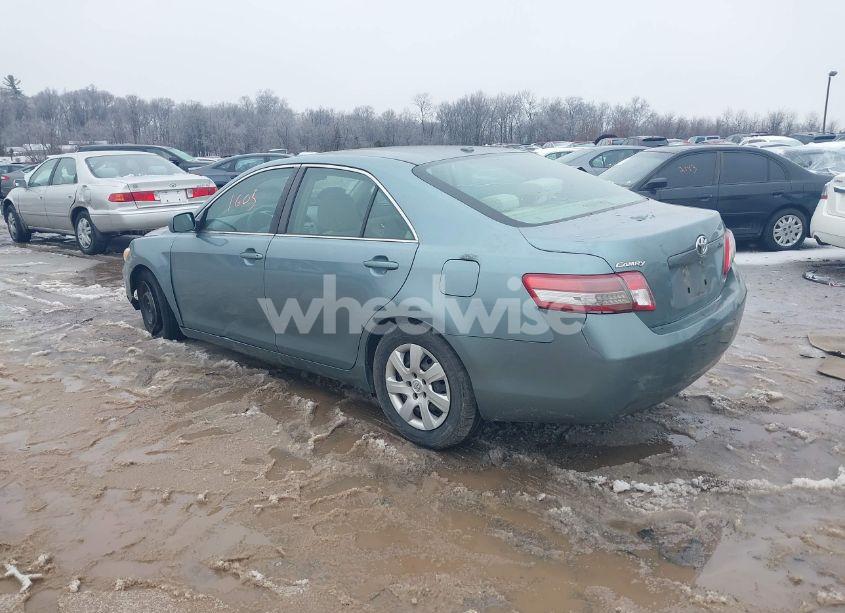 Photo 3 of 2010 Toyota Camry LE/SE/XLE (VIN 4T1BF3EK0AU579550)