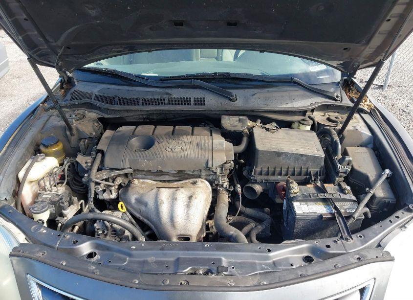 Photo 10 of 2010 Toyota Camry LE (VIN 4T1BF3EK0AU579581)