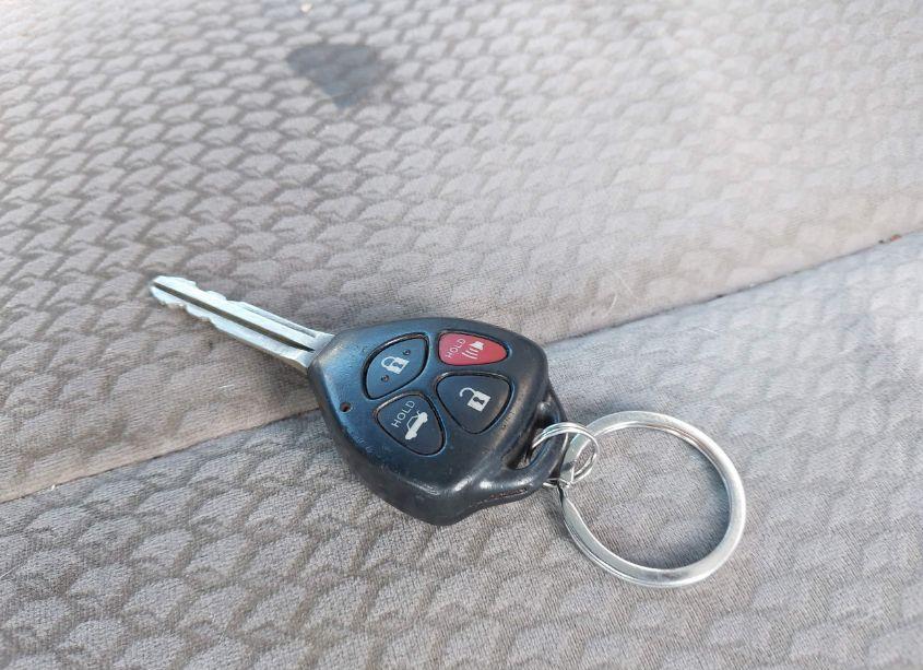 Photo 11 of 2010 Toyota Camry LE (VIN 4T1BF3EK0AU579581)