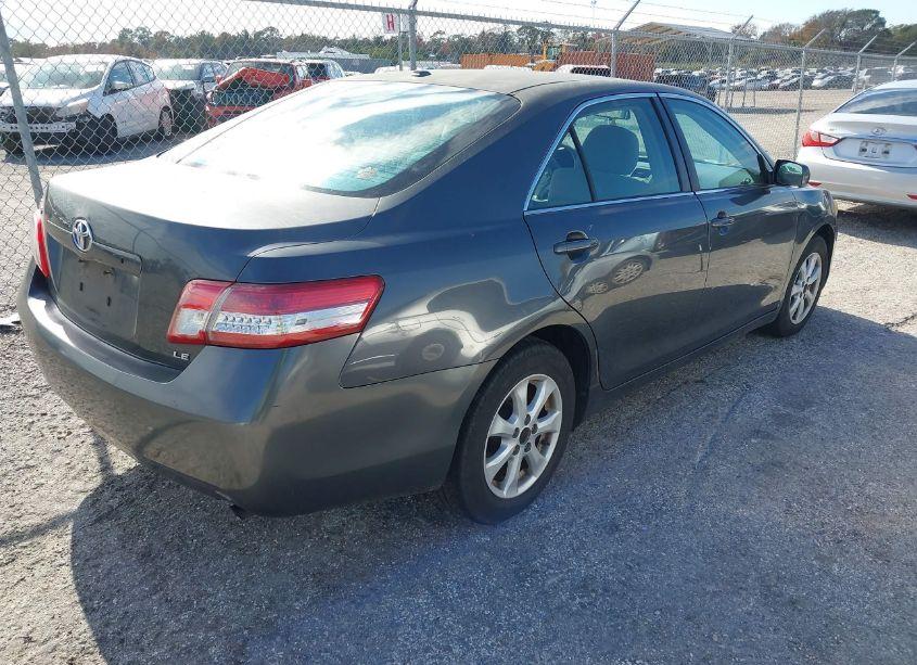 Photo 4 of 2010 Toyota Camry LE (VIN 4T1BF3EK0AU579581)