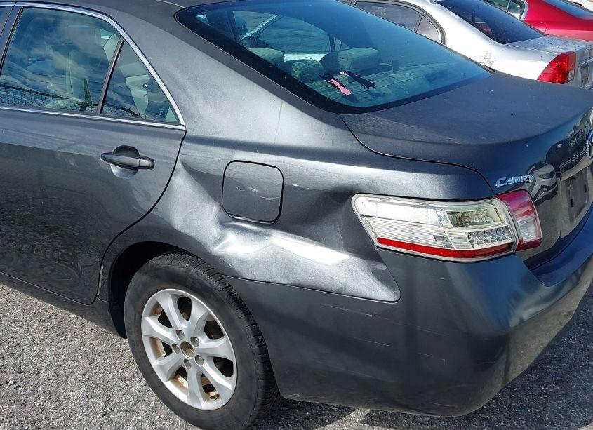 Photo 6 of 2010 Toyota Camry LE (VIN 4T1BF3EK0AU579581)