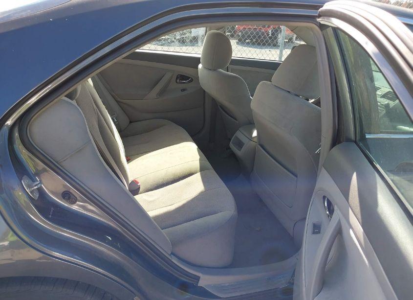 Photo 8 of 2010 Toyota Camry LE (VIN 4T1BF3EK0AU579581)