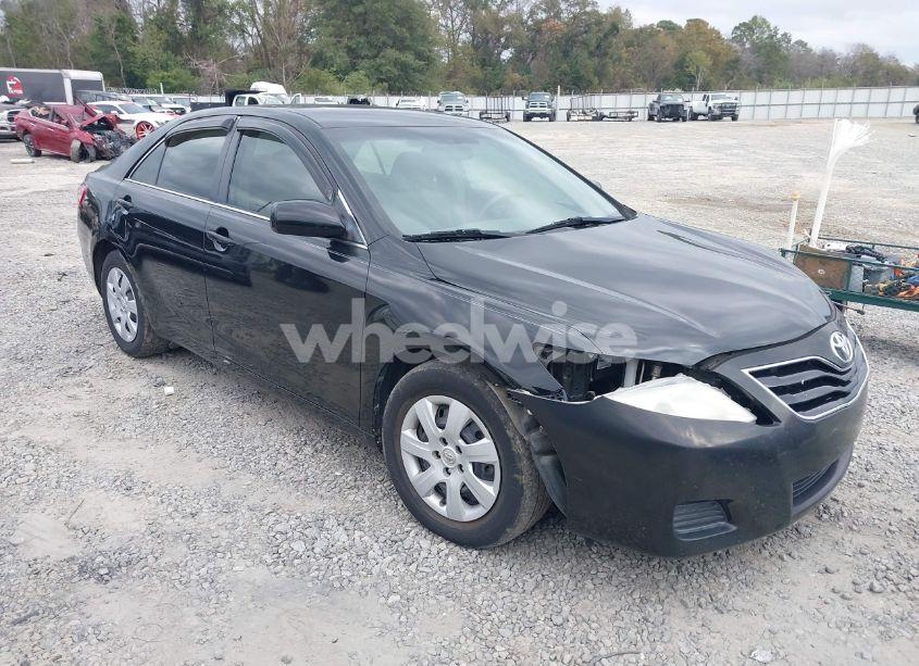 2011 Toyota Camry (VIN 4T1BF3EK0BU124733) main photo