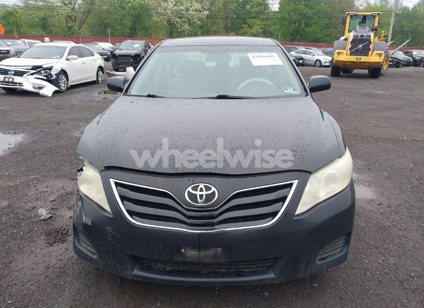 Photo 12 of 2011 Toyota Camry LE (VIN 4T1BF3EK0BU136641)
